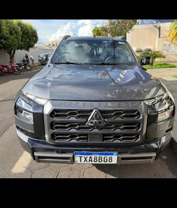 MITSUBISHI TRITON 2.4 BITURBO DIESEL CD KATANA 4X4 AUTOMÁTICO MITSUBISHI TRITON 2.4 BITURBO DIESEL CD KATANA 4X4 AUTOMÁTICO